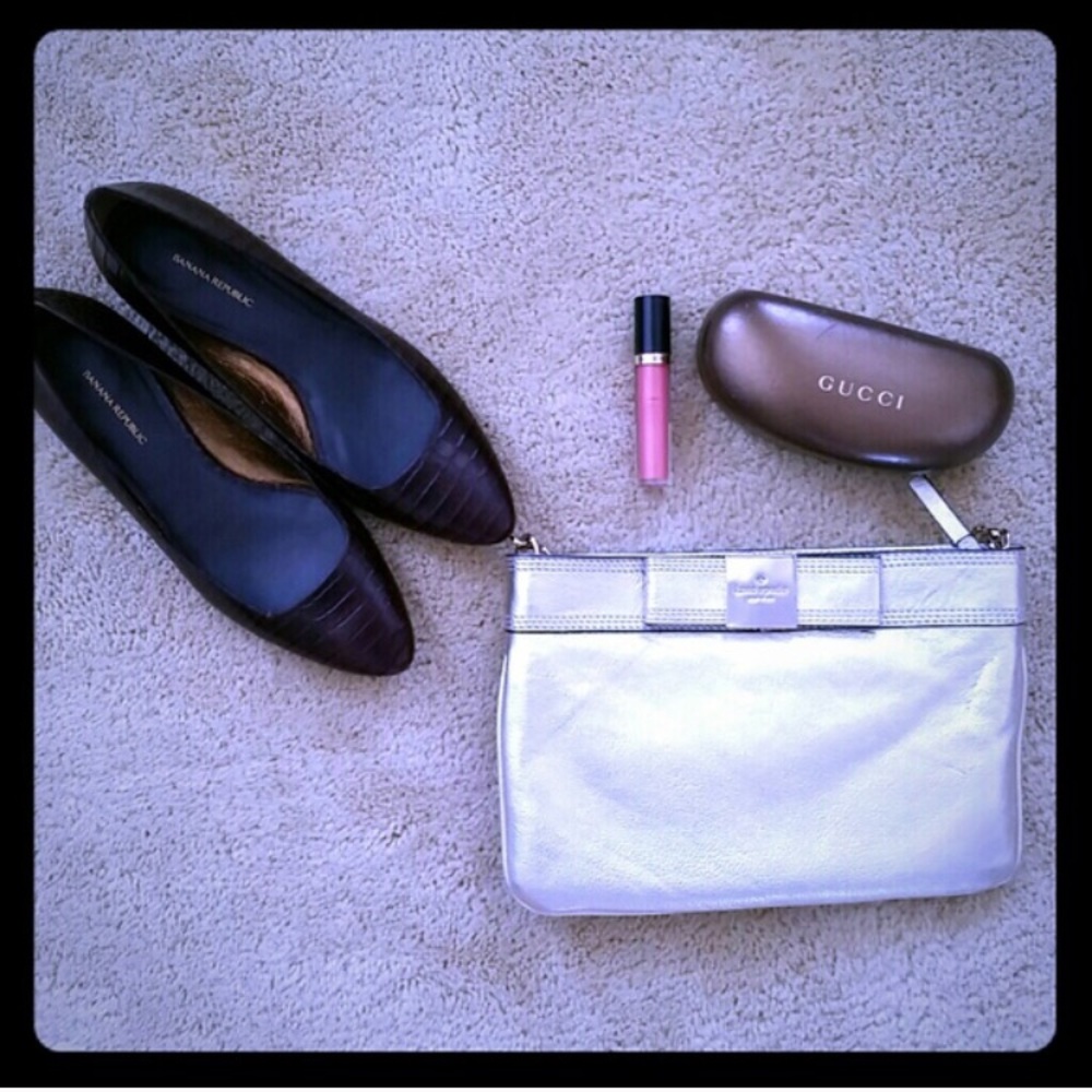 Banana republic flats!